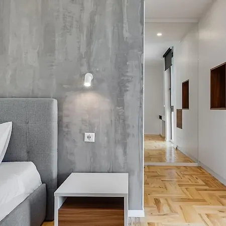 Luxury W Heated Pool, Jacuzzi & Sauna * Rastevic